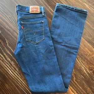 Levi 315 Shaping Bootcut Jeans